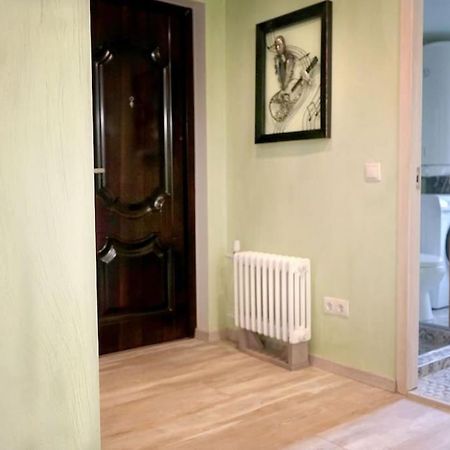 Prime 2Br/Ba Apt Next To Main Station & Olympic Center Лієпая Екстер'єр фото